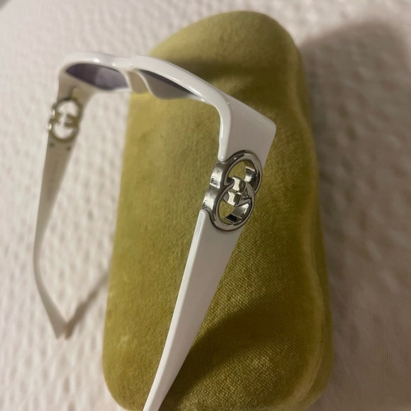 Gucci White Sunglasses with Dark Lenses